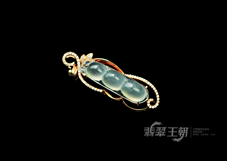 冰种缅甸翡翠镶玫瑰金真钻四季豆挂件