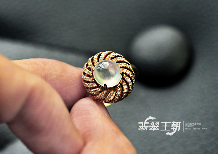 https://jdimg.jaadee.net//images/201107/goods_img/6654_P_1311115226368.jpg