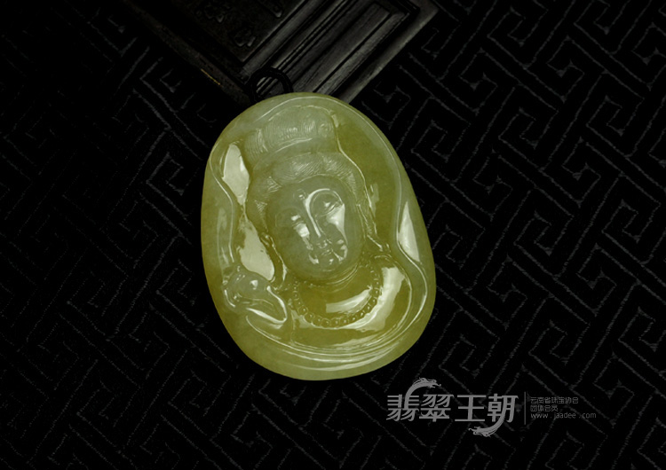 糯冰种黄翡缅甸翡翠观音头挂件