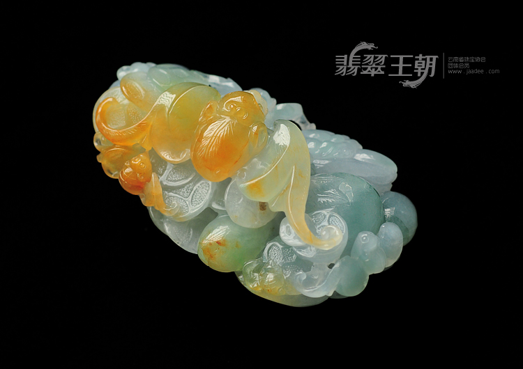 冰种晴水带黄翡缅甸翡翠福在眼前手玩件