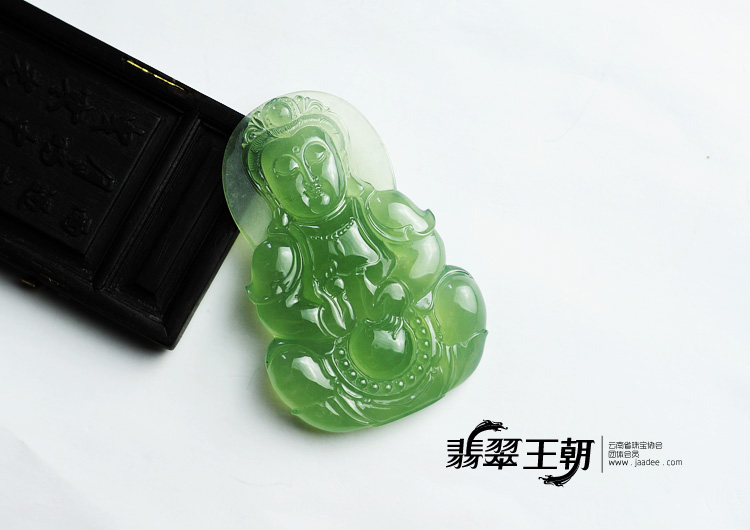 冰种绿晴水缅甸翡翠观音挂件