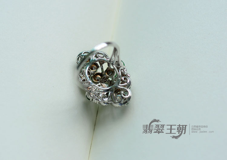 https://jdimg.jaadee.net//images/201107/goods_img/6841_P_1311881976976.jpg