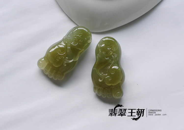 糯冰种黄翡缅甸翡翠知足常乐挂件（一对）