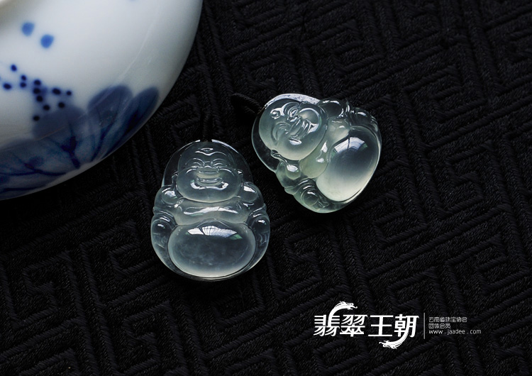 冰玻种晴水强莹光缅甸翡翠玉佛挂件（一对）