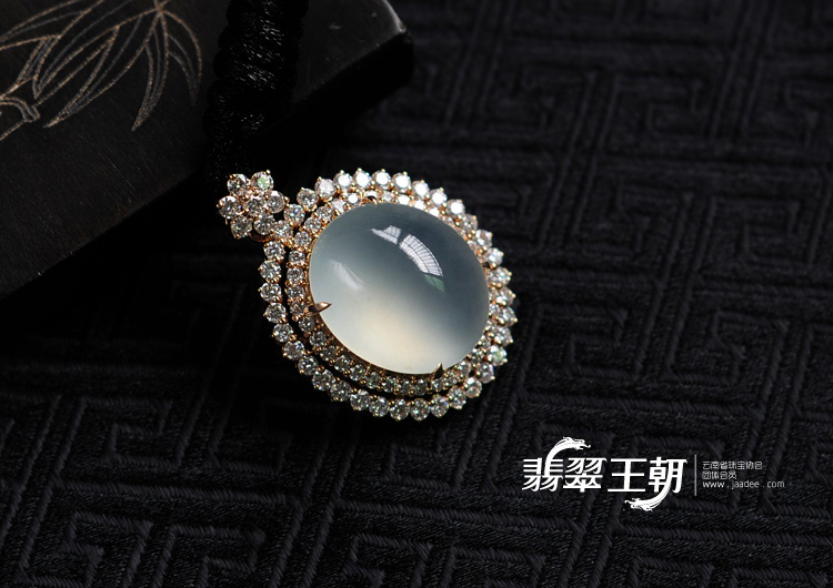 冰种缅甸翡翠镶玫瑰金