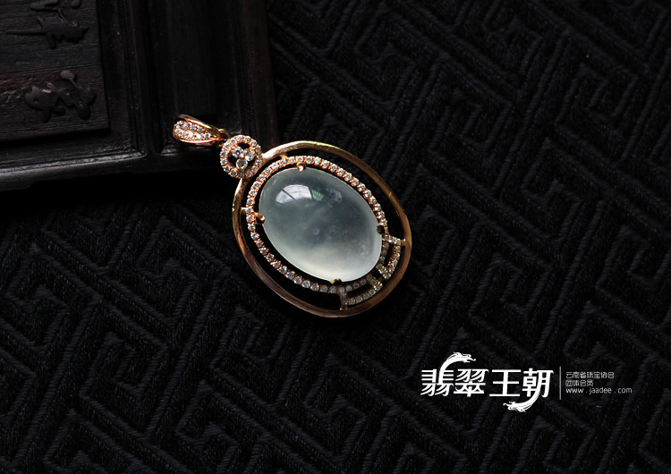 冰种缅甸翡翠包玫瑰金