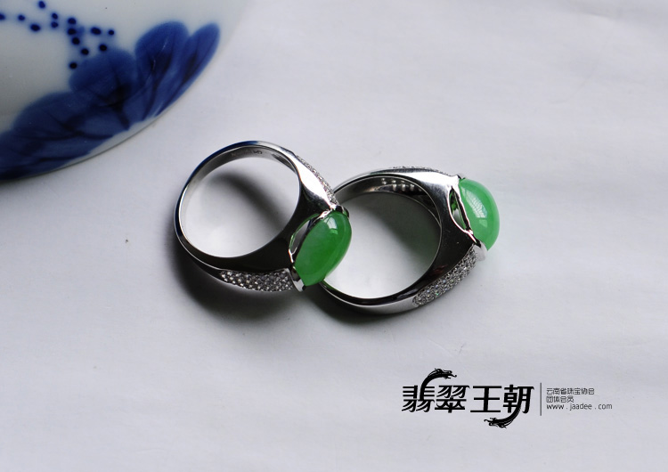 https://jdimg.jaadee.net//images/201108/goods_img/6961_P_1312231529186.jpg
