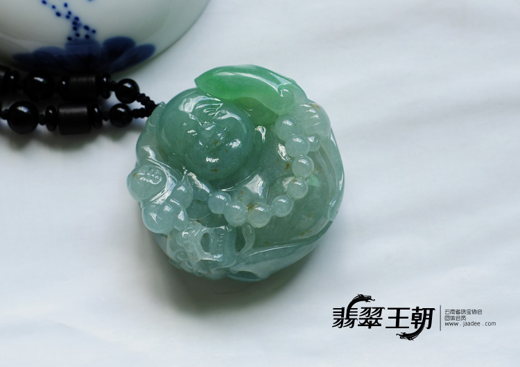 糯冰种绿晴飘黄翡缅甸翡翠玉佛挂件