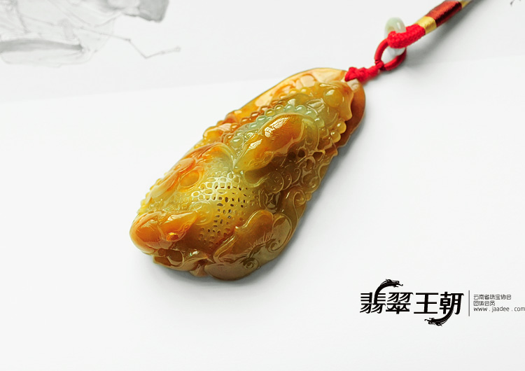 冰种黄翡缅甸翡翠鼠年发财手玩件