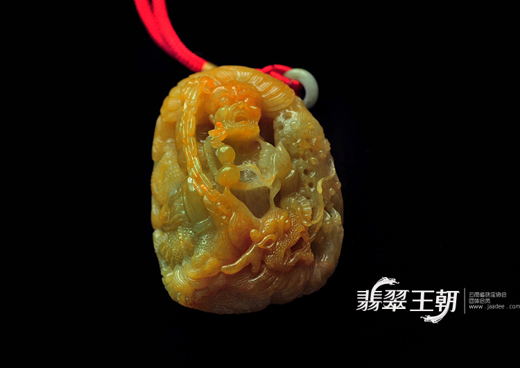 糯冰种黄翡飘花缅甸翡翠独占鳌头手玩件