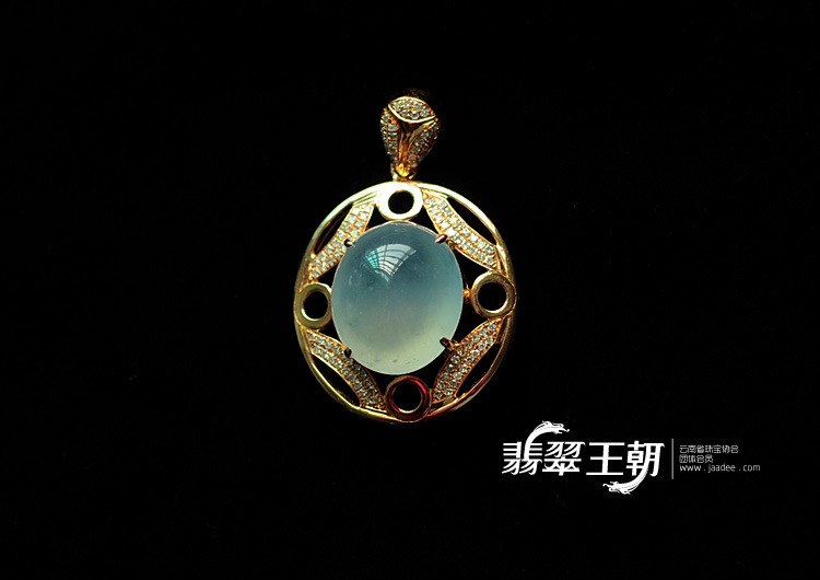 冰种淡春色缅甸翡翠包玫瑰金胸坠(真钻)