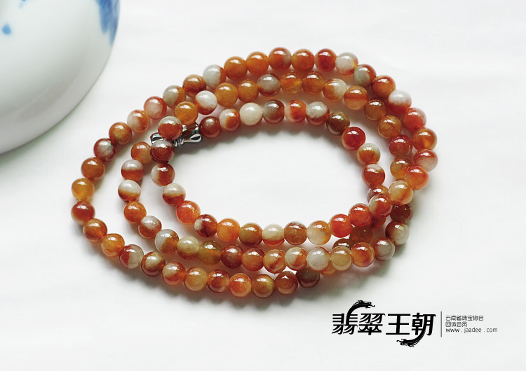 糯冰种红翡缅甸翡翠项链