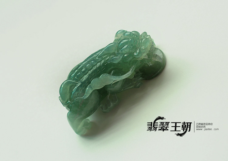 冰种晴水缅甸翡翠貔貅挂件