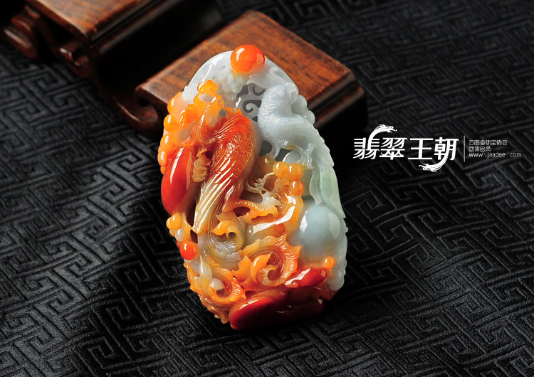细糯种红翡缅甸翡翠丹凤朝阳手玩件