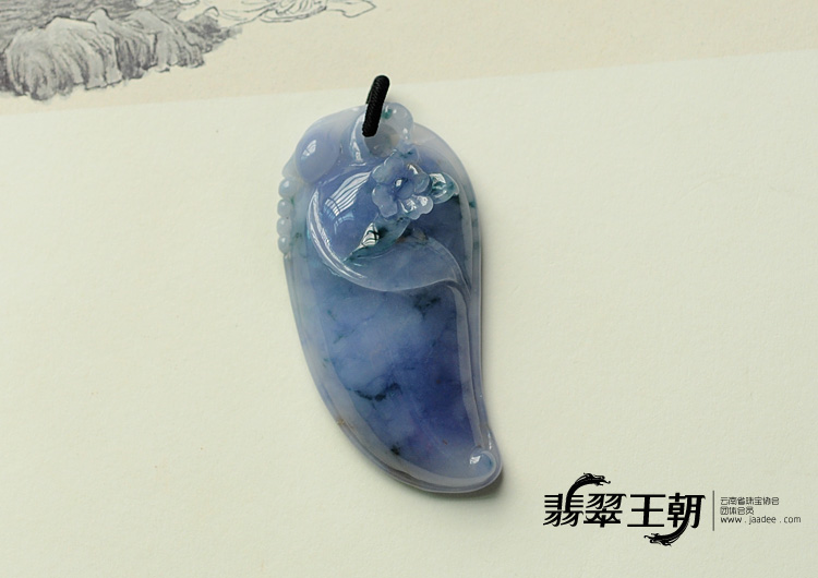 糯冰种紫罗兰飘花缅甸翡翠福瓜挂件