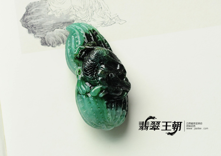 糯冰种晴水墨绿缅甸翡翠生意兴隆手玩件
