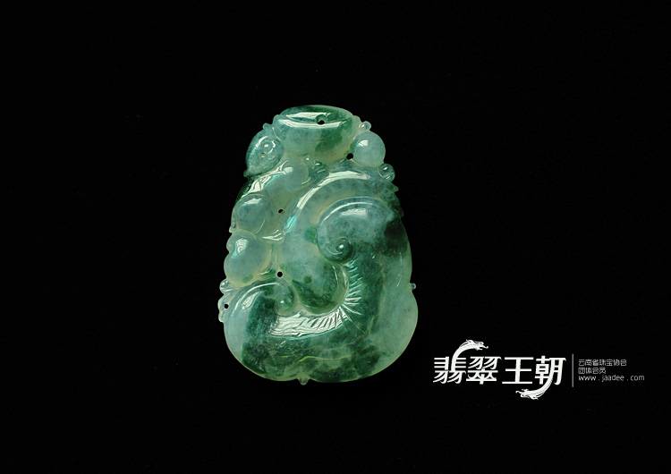 冰种飘花缅甸翡翠如意寿挂件