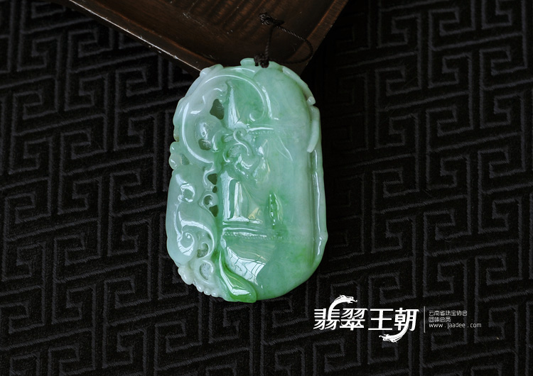 糯冰种翠色缅甸翡翠节节高升挂件