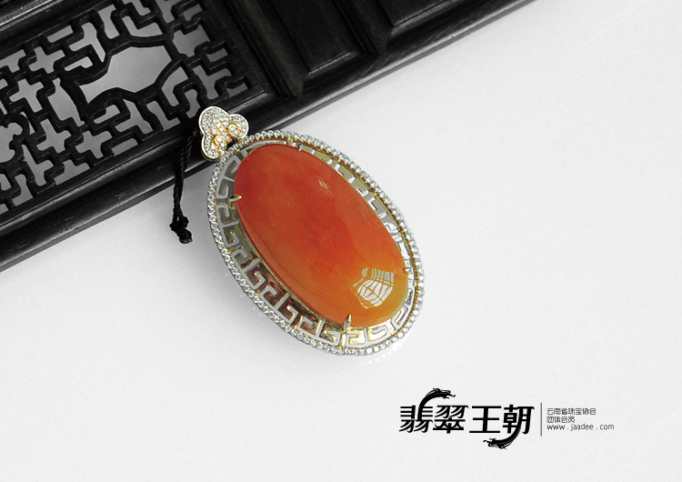 冰种红翡缅甸翡翠镶玫瑰金胸坠