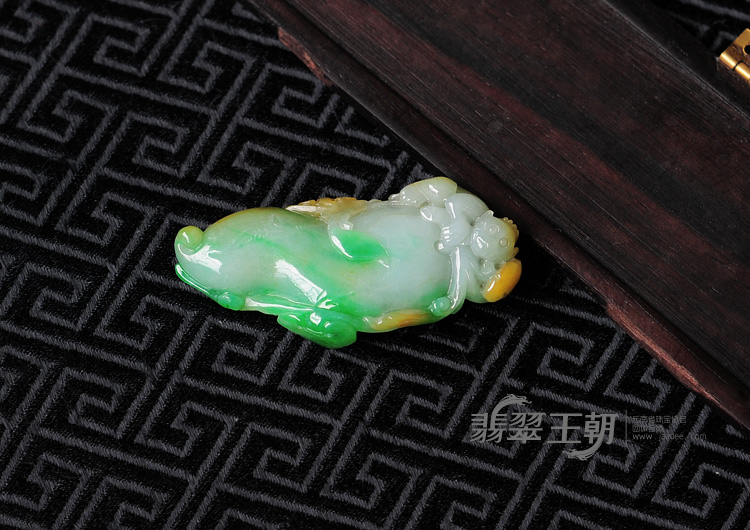https://jdimg.jaadee.net//images/201108/goods_img/7498_P_1314223040889.jpg