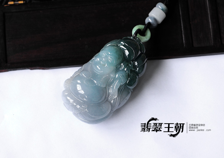 糯冰种蓝水带春缅甸翡翠招财童子手玩件