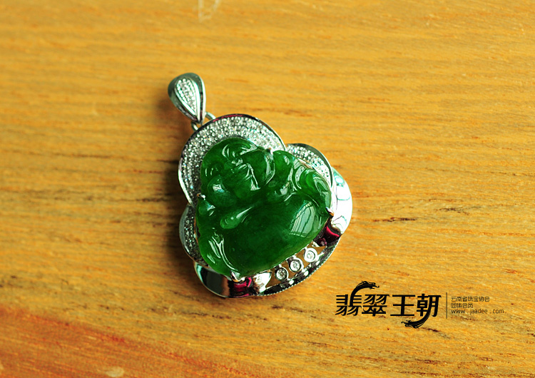 糯冰种浓绿缅甸翡翠包白金玉佛挂件(真钻)