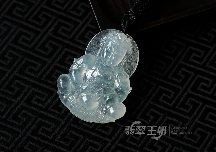 冰玻种飘花缅甸翡翠观音挂件