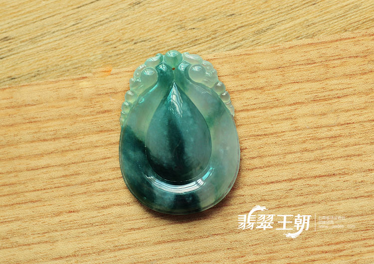 冰种飘蓝花缅甸翡翠福在眼前挂件