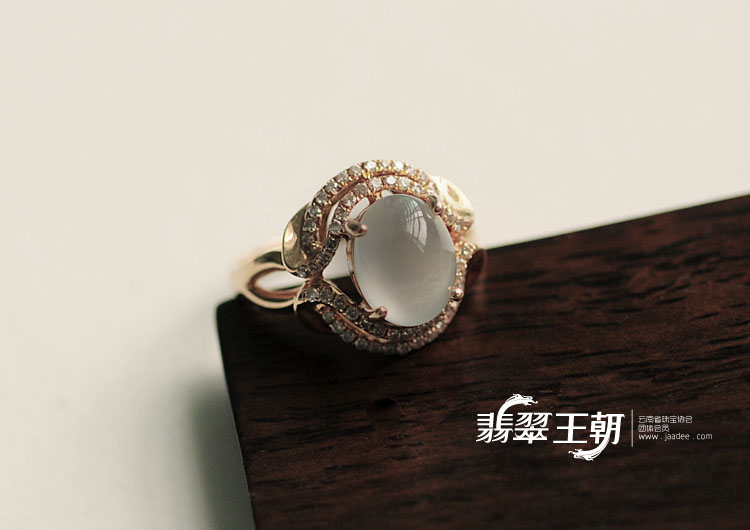 冰种缅甸翡翠戒指