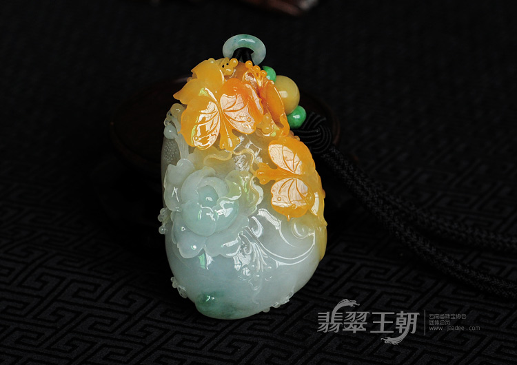 糯冰种黄翡飘花缅甸翡翠富贵花开手玩件