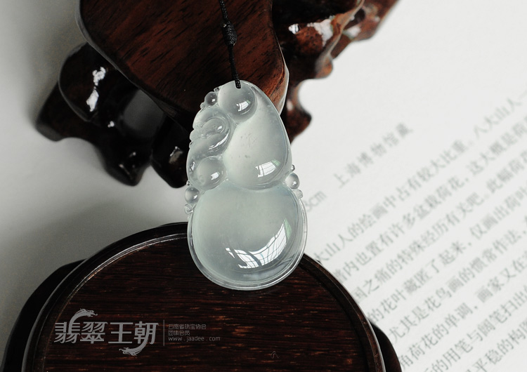 冰玻种晴水缅甸翡翠福禄寿挂件