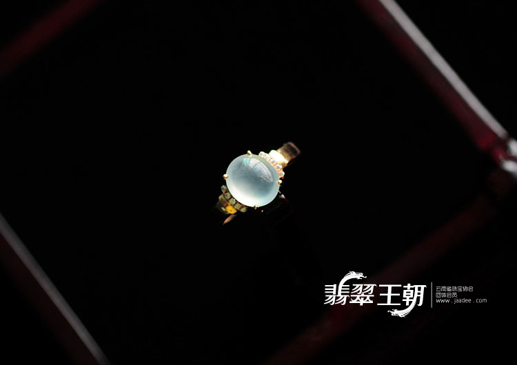冰种缅甸翡翠戒指