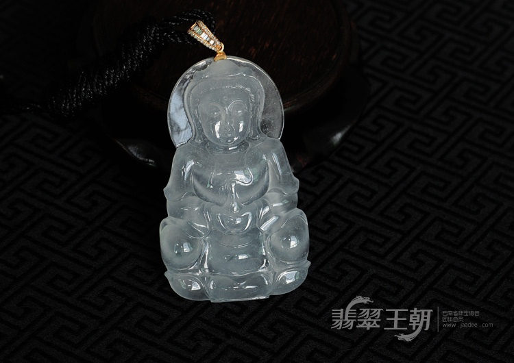 玻璃种略飘花缅甸翡翠观音挂件