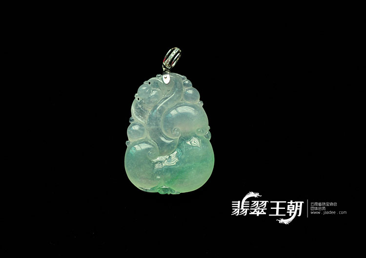 冰种飘翠缅甸翡翠金扣如意寿挂件