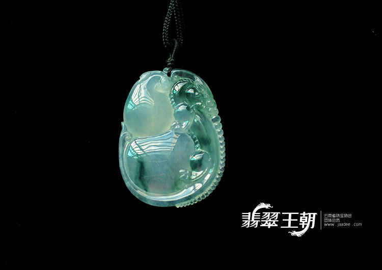 冰玻种淡春色飘花缅甸翡翠福禄寿挂件