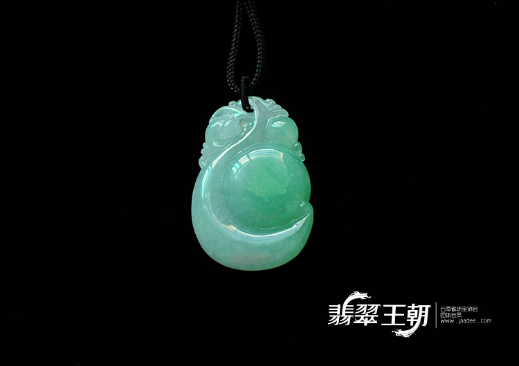 糯冰种翠色缅甸翡翠如意寿挂件