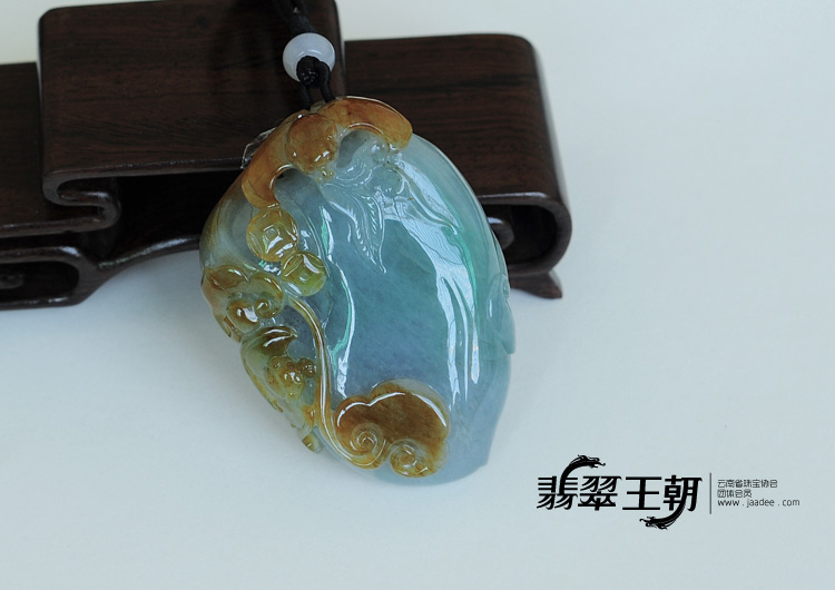 糯冰种黄翡晴水缅甸翡翠福寿桃手玩件