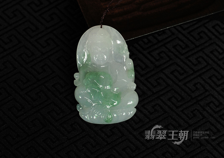 糯冰种飘花缅甸翡翠观音挂件
