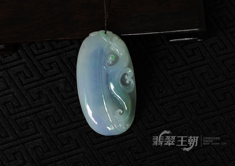 冰种紫罗兰晴水缅甸翡翠螭龙挂件