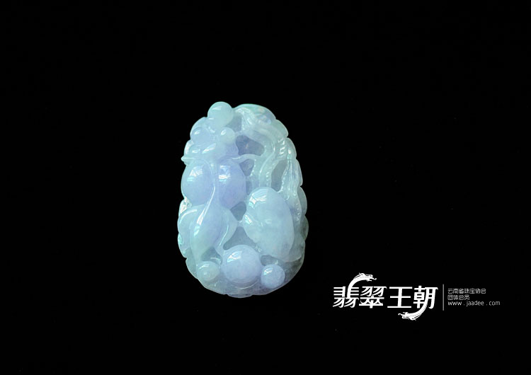 糯冰种紫罗兰缅甸翡翠龙腾吉祥挂件