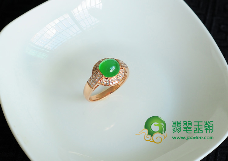 冰种满绿缅甸翡翠镶玫瑰金戒指
