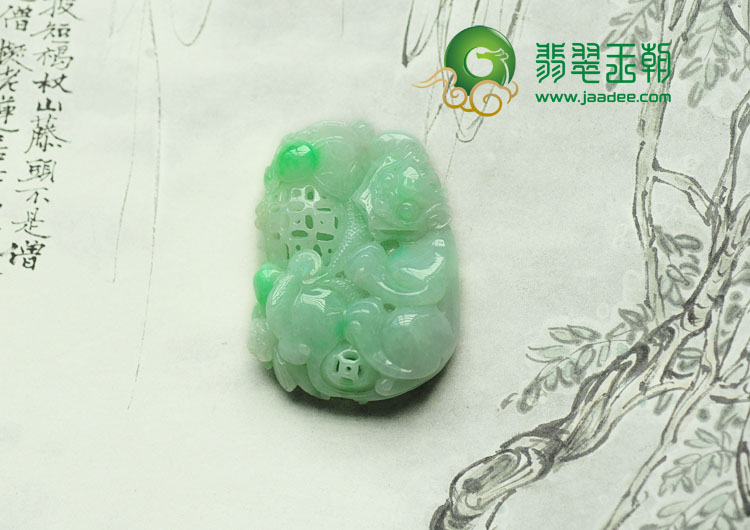 (超值推荐)糯冰种飘翠缅甸翡翠麒麟挂件