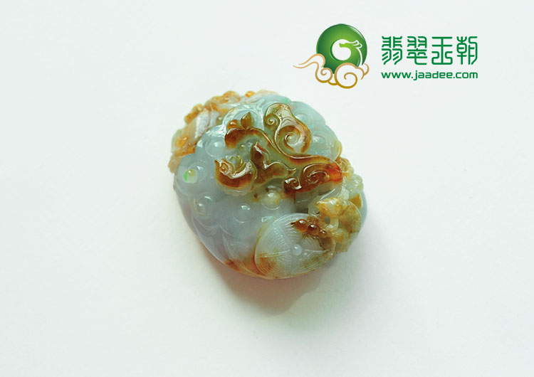 糯冰种三彩缅甸翡翠春光明媚手玩件