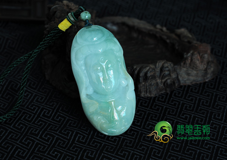 糯冰种晴水缅甸翡翠观音头手玩件