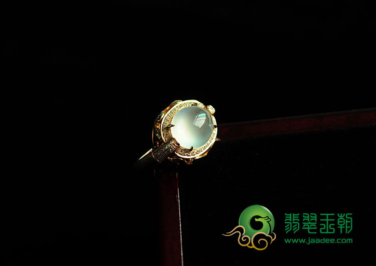冰玻种缅甸翡翠镶玫瑰金莲花形戒指(真钻)