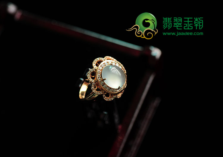 冰玻种缅甸翡翠镶玫瑰金花形戒指(真钻)