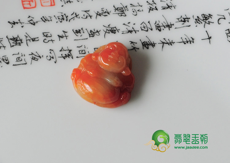 糯冰种红翡缅甸翡翠玉佛挂件