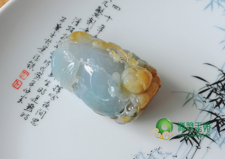 糯冰种黄翡飘花缅甸翡翠富贵花开手玩件