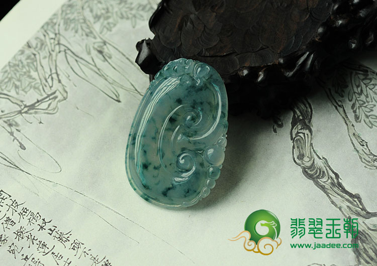 冰种飘花缅甸翡翠如意寿挂件