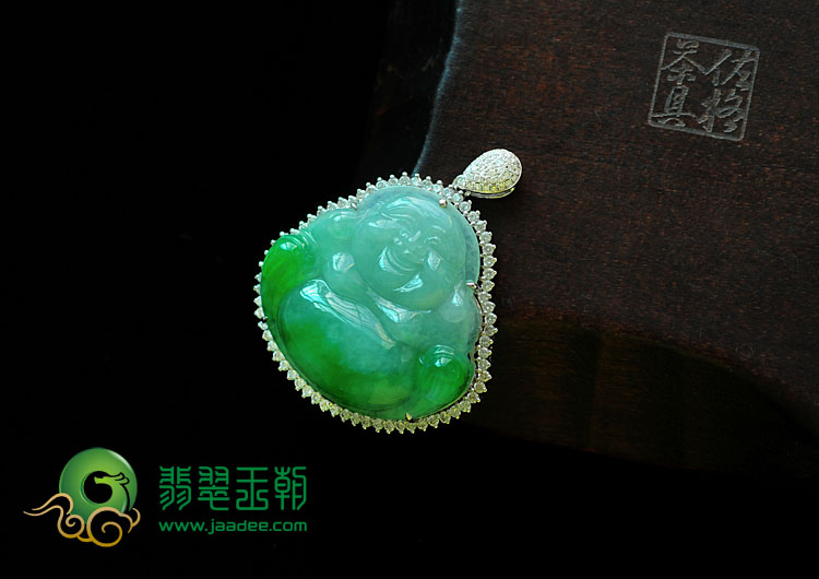 冰种阳绿缅甸翡翠镶白金玉佛挂件（真钻）